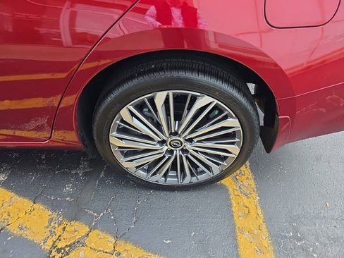 Used 2025 Nissan Altima 2.5 SL image 11