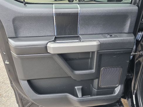 Used 2018 Ford F150 Platinum w/ Equipment Group 701A Luxury image 51