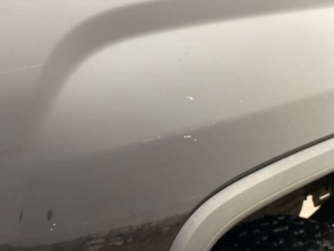 Used 2018 GMC Sierra 1500 SLT image 34