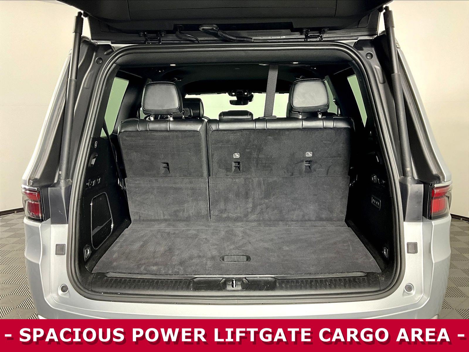 Used 2025 Jeep Wagoneer Series II w/ 8-Passenger Seating Package AWD/4WD image 35