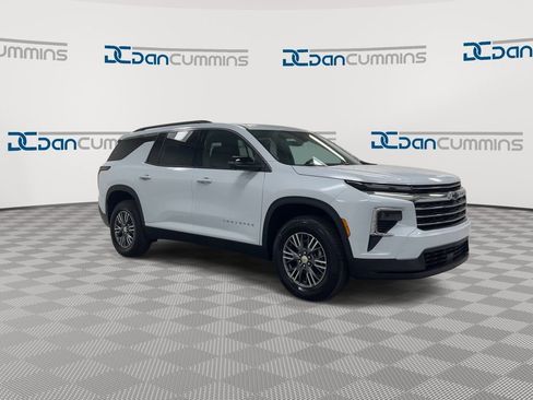 New 2026 Chevrolet Traverse LT AWD/4WD image 2