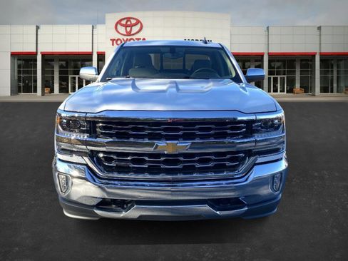 Used 2018 Chevrolet Silverado 1500 LTZ image 2