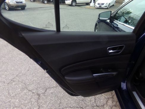 Used 2018 Acura TLX image 29