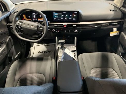 New 2026 Kia Sportage LX image 9