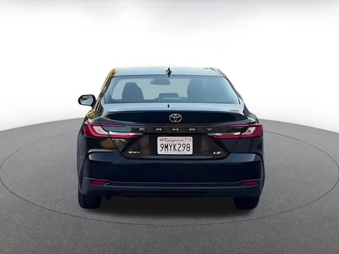 Used 2025 Toyota Camry LE image 12