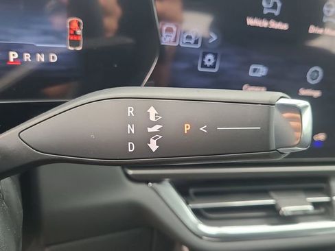 New 2026 Chevrolet Equinox EV LT image 34