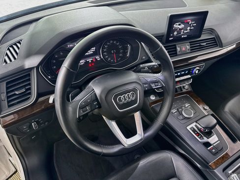Used 2020 Audi Q5 2.0T Premium w/ Convenience Package AWD/4WD image 23
