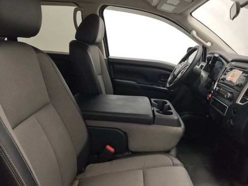 Used 2017 Nissan Titan S RWD image 21