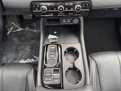 Used 2023 Honda Pilot Elite image 15