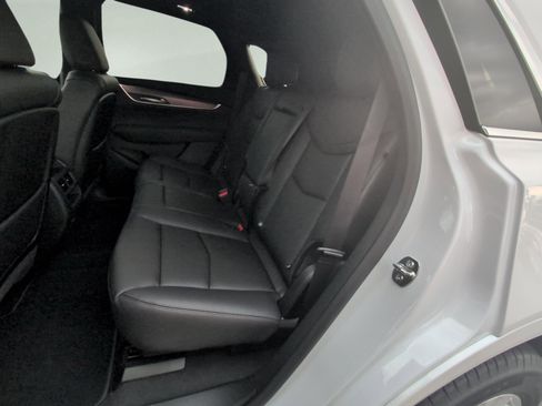 New 2025 Cadillac XT5 Luxury image 16