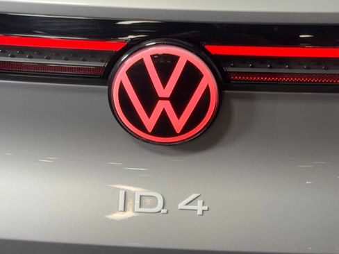 Used 2023 Volkswagen ID.4 Pro S RWD image 12