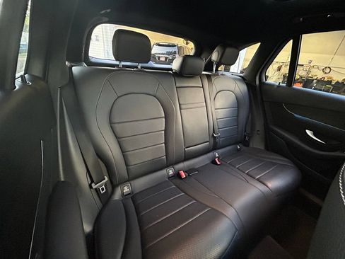 Used 2020 Mercedes-Benz GLC 300 image 28