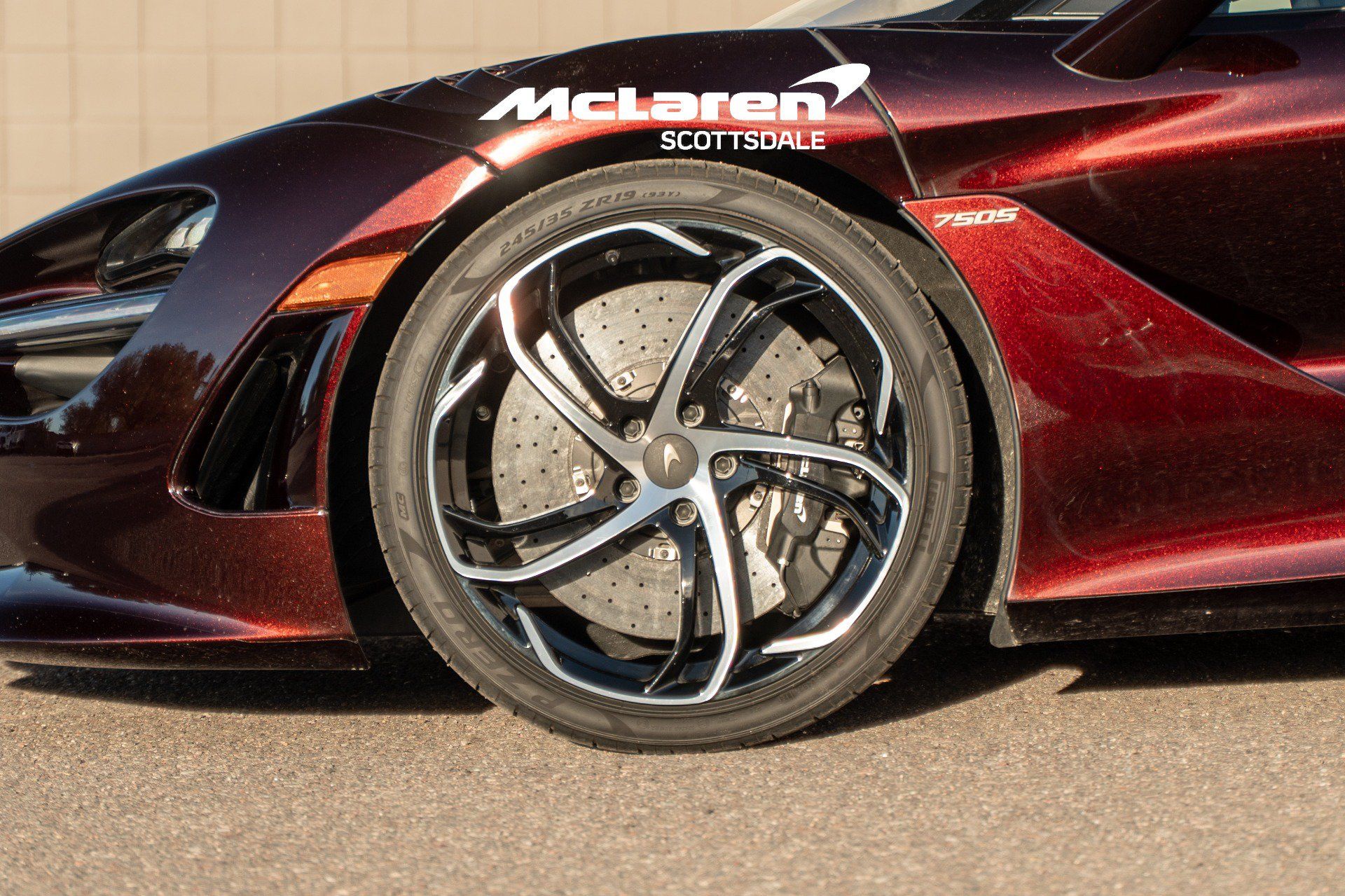 Used 2025 McLaren 750S RWD image 18
