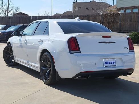 Used 2022 Chrysler 300 S w/ Comfort Group image 3