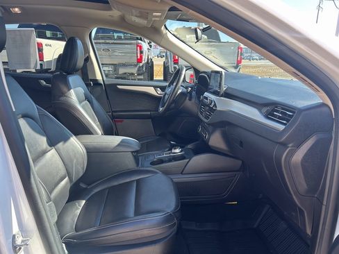 Certified 2020 Ford Escape SEL image 18