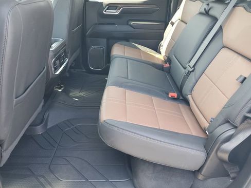 Used 2025 Chevrolet Silverado 1500 High Country image 22