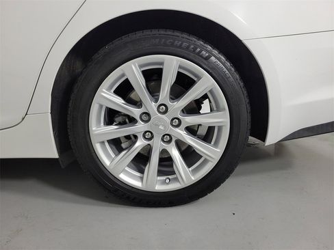 Certified 2023 Cadillac CT5 Luxury w/ Sun And Sound Package image 9