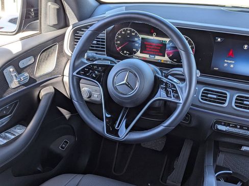 Used 2025 Mercedes-Benz GLE 350 4MATIC w/ AMG Line Exterior image 17