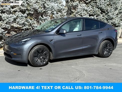 Used 2023 Tesla Model Y Long Range AWD/4WD image 1