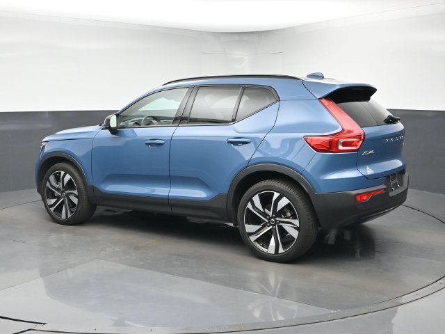 Used 2024 Volvo XC40 B5 Plus w/ Climate Package AWD/4WD image 6