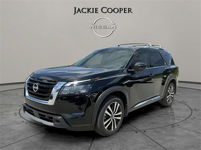 New 2025 Nissan Pathfinder Platinum w/ Cargo Package