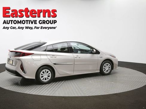 Used 2020 Toyota Prius Prime XLE image 41
