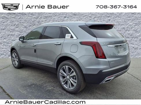 New 2025 Cadillac XT5 Premium Luxury image 9