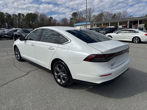 Used 2024 Honda Accord EX image 3