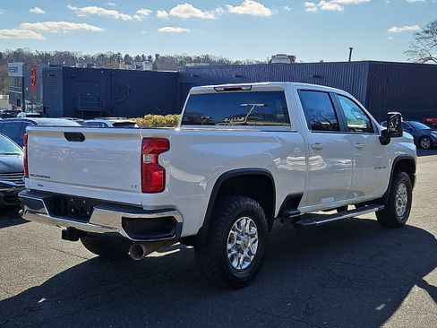 Used 2023 Chevrolet Silverado 2500 LT w/ Convenience Package image 4
