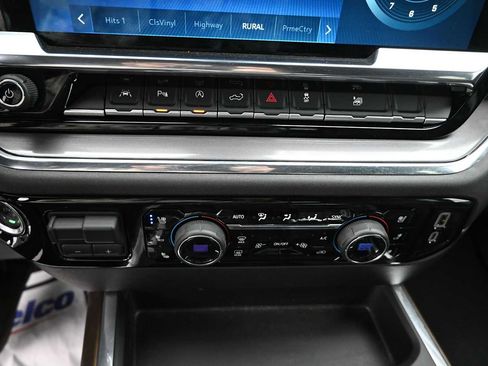 Used 2025 Chevrolet Silverado 1500 High Country w/ Midnight Edition AWD/4WD image 15