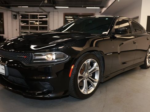 Used 2021 Dodge Charger R/T image 3