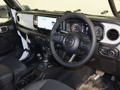 New 2026 Jeep Wrangler Unlimited Sport image 25