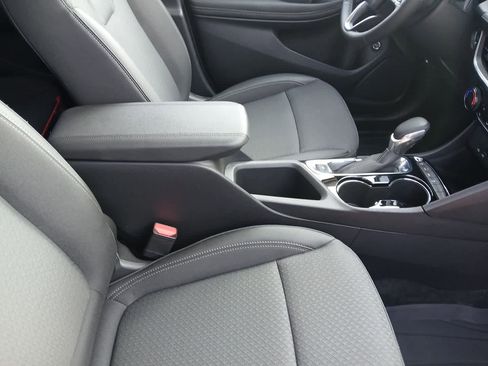 Used 2025 Buick Encore GX Preferred w/ Comfort Package AWD/4WD image 90