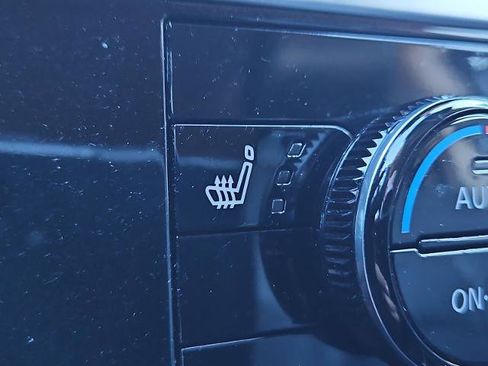 Certified 2025 Nissan Pathfinder SL image 27