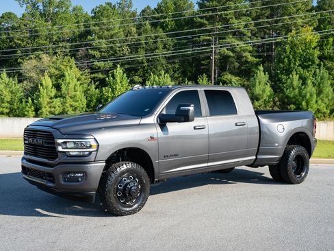 Used 2024 RAM 3500 Laramie w/ Night Edition AWD/4WD image 3