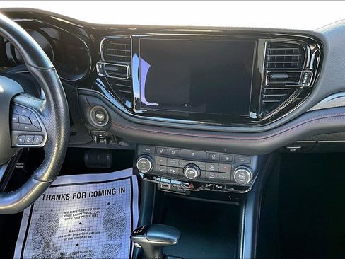 Used 2023 Dodge Durango GT image 9