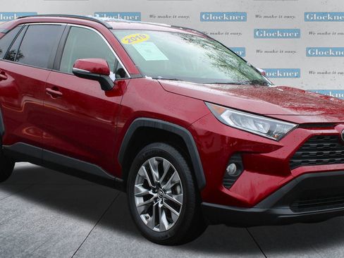 Used 2019 Toyota RAV4 XLE Premium image 3