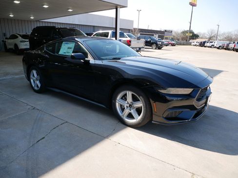 New 2026 Ford Mustang Coupe image 31