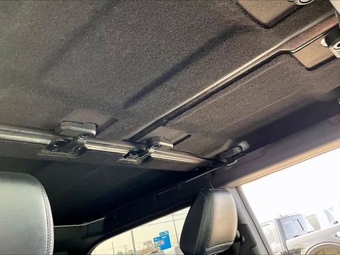 Certified 2023 Ford Bronco Wildtrak image 14