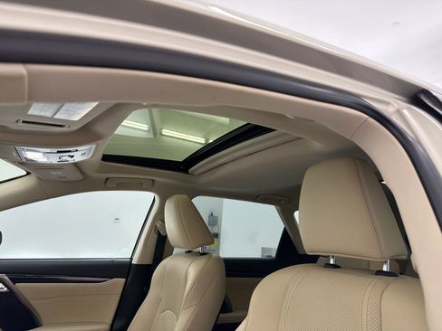 Certified 2021 Lexus RX 350L Luxury w/ Accessory Package FWD image 16