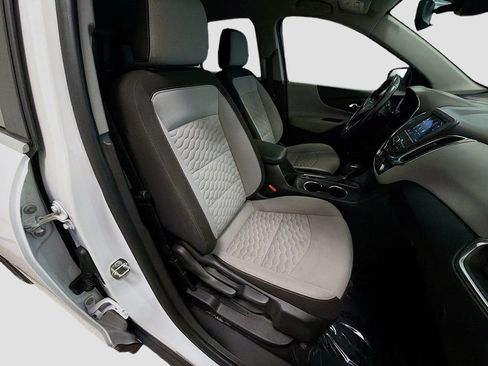 Used 2021 Chevrolet Equinox LT FWD image 28