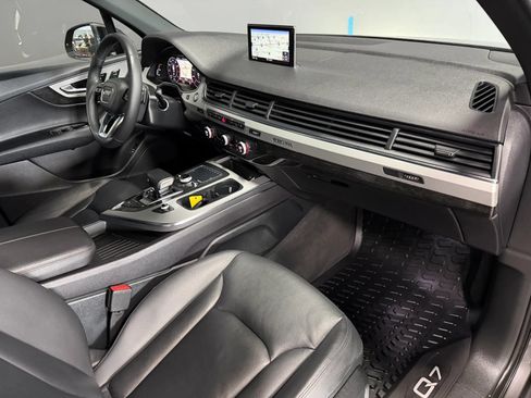 Used 2019 Audi Q7 2.0T Premium AWD/4WD image 25