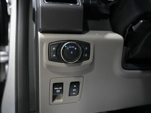 Used 2018 Ford F150 XLT w/ Equipment Group 302A Luxury image 12