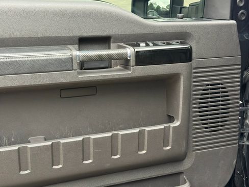 Used 2009 Ford F450 Harley-Davidson image 22