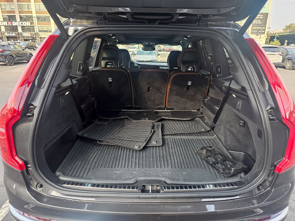 Certified 2024 Volvo XC90 B6 Ultimate AWD/4WD image 33
