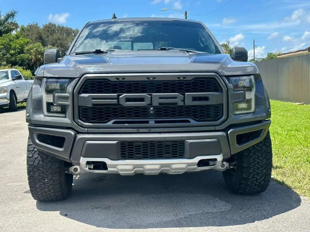 Used 2020 Ford F150 Raptor w/ Equipment Group 802A Luxury AWD/4WD image 3