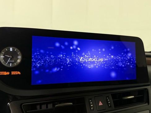 Used 2025 Lexus ES 300h w/ Premium Package image 22