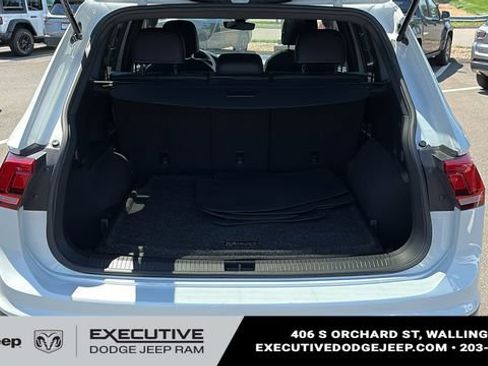 Used 2023 Volkswagen Tiguan SE R-Line AWD/4WD image 25