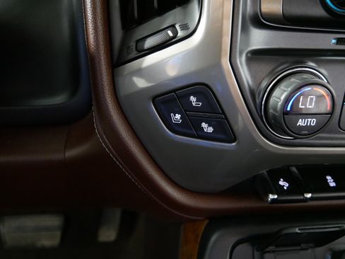 Used 2016 Chevrolet Silverado 1500 High Country w/ High Country Premium Package AWD/4WD image 28