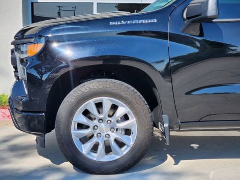 Used 2022 Chevrolet Silverado 1500 Custom image 8